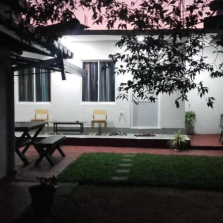 Apartament Araliya White House Negombo Zewnętrze zdjęcie