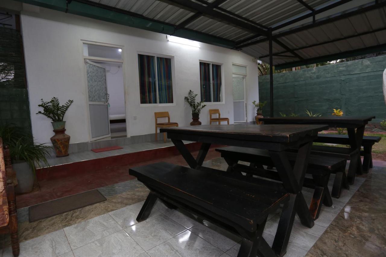Apartament Araliya White House Negombo Zewnętrze zdjęcie